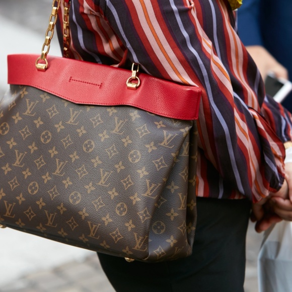 Ladies of Lux Designer Resale & Consignment - Picture 6 of 8